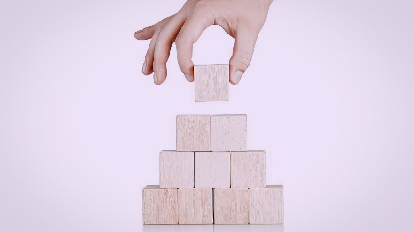 Defensible kyc decisions banner